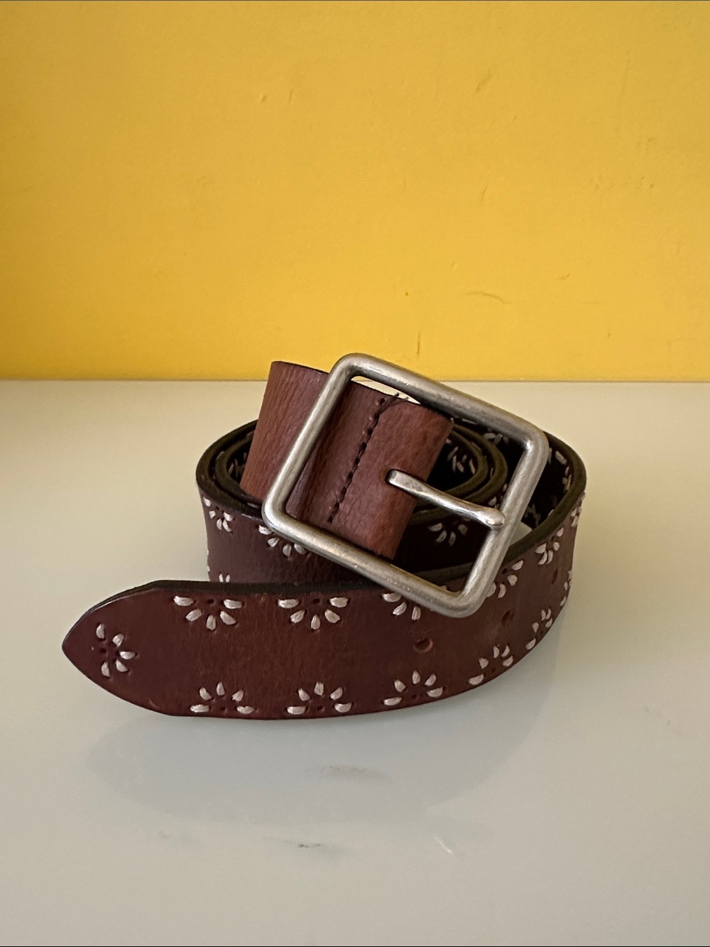 Buckle Brand Vintage Brown Leather Floral-Embroidered Belt - Picture 13 of 16